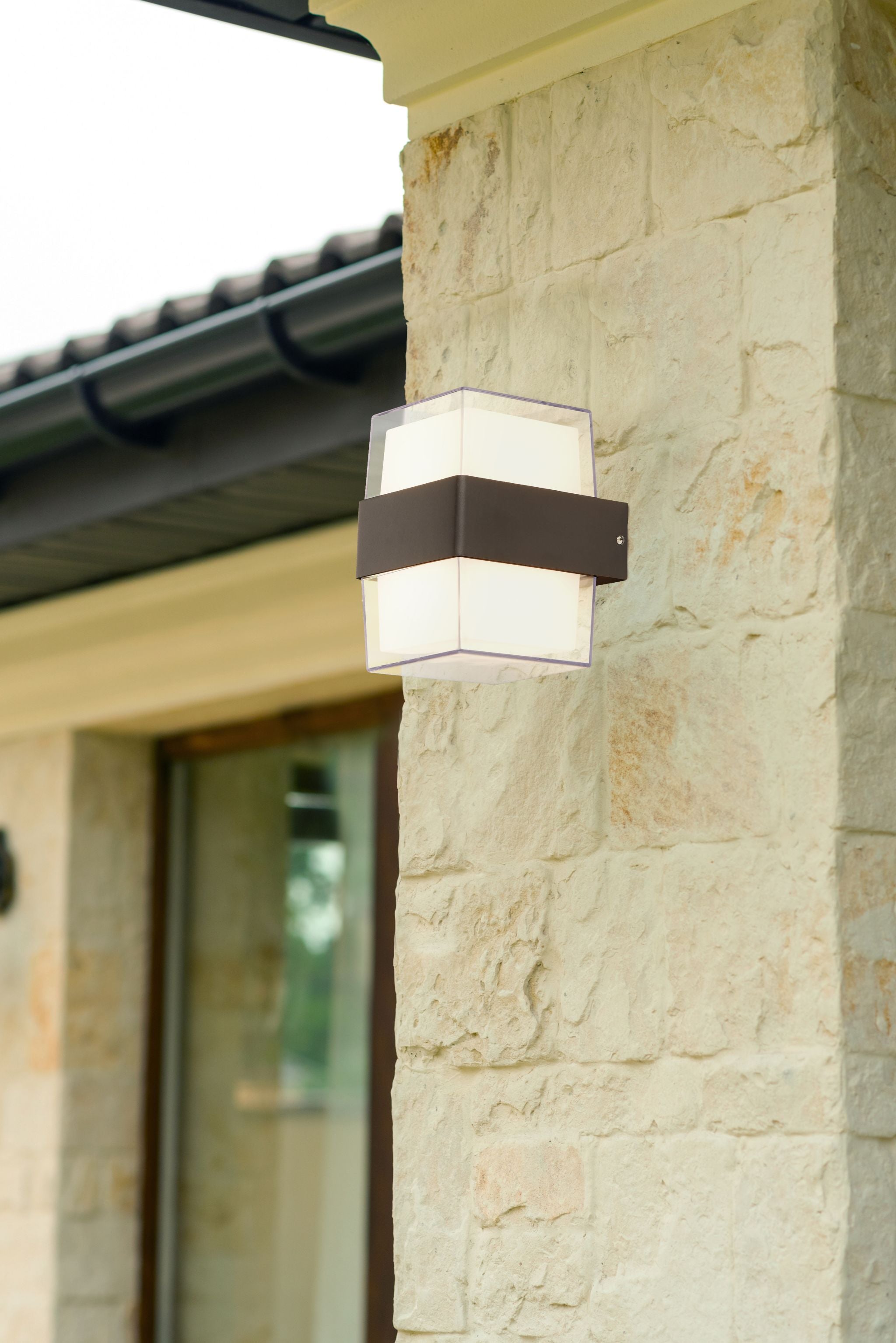 Pittsburgh Outdoor Wall Light