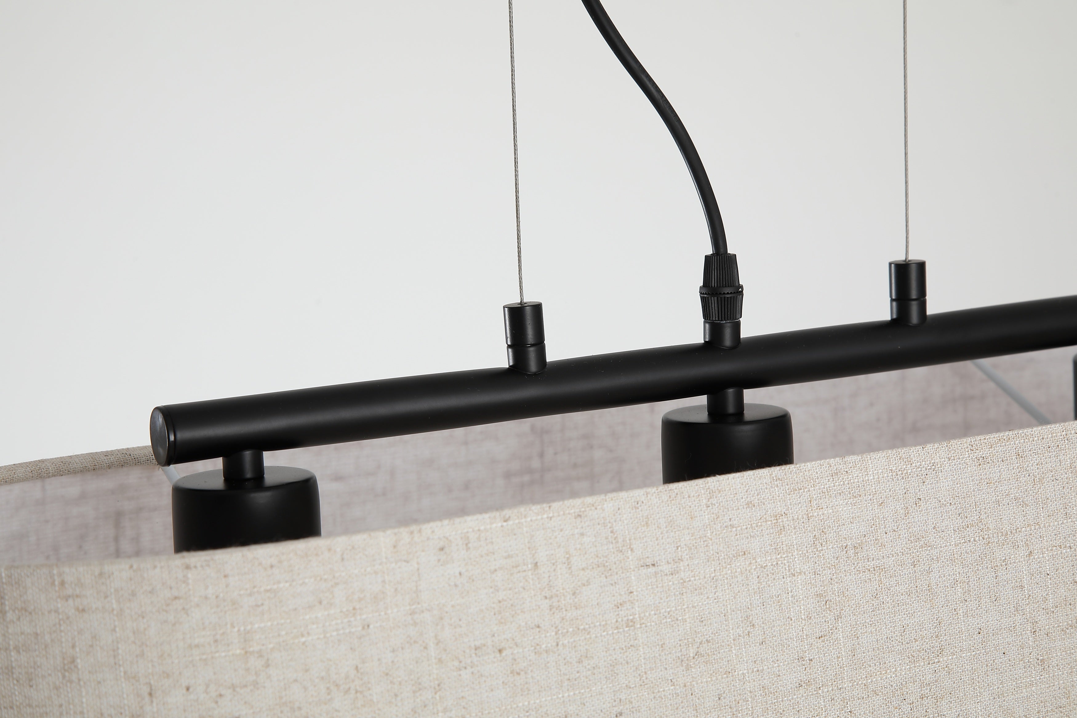 Hessian 3Lt Pendant