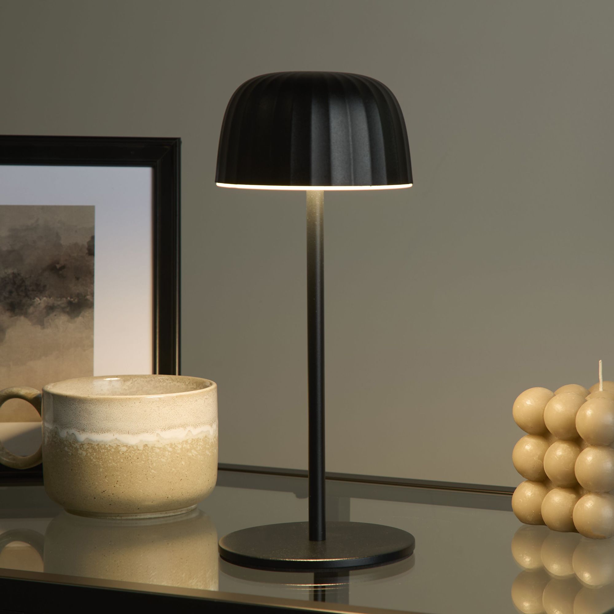 Ezra Outdoor Rechargeable Table Lamp