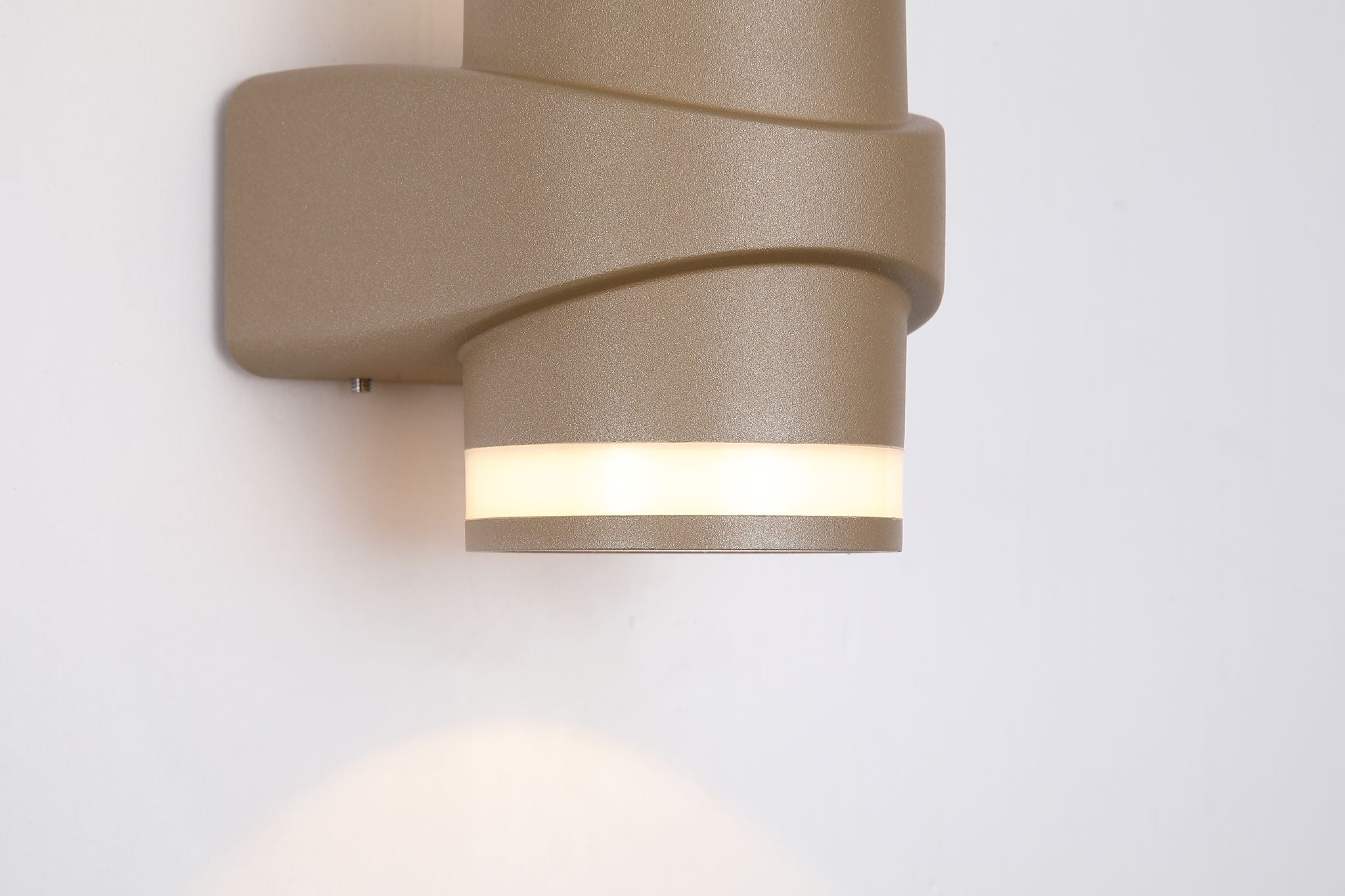 Grip LED Outdoor Wall Light