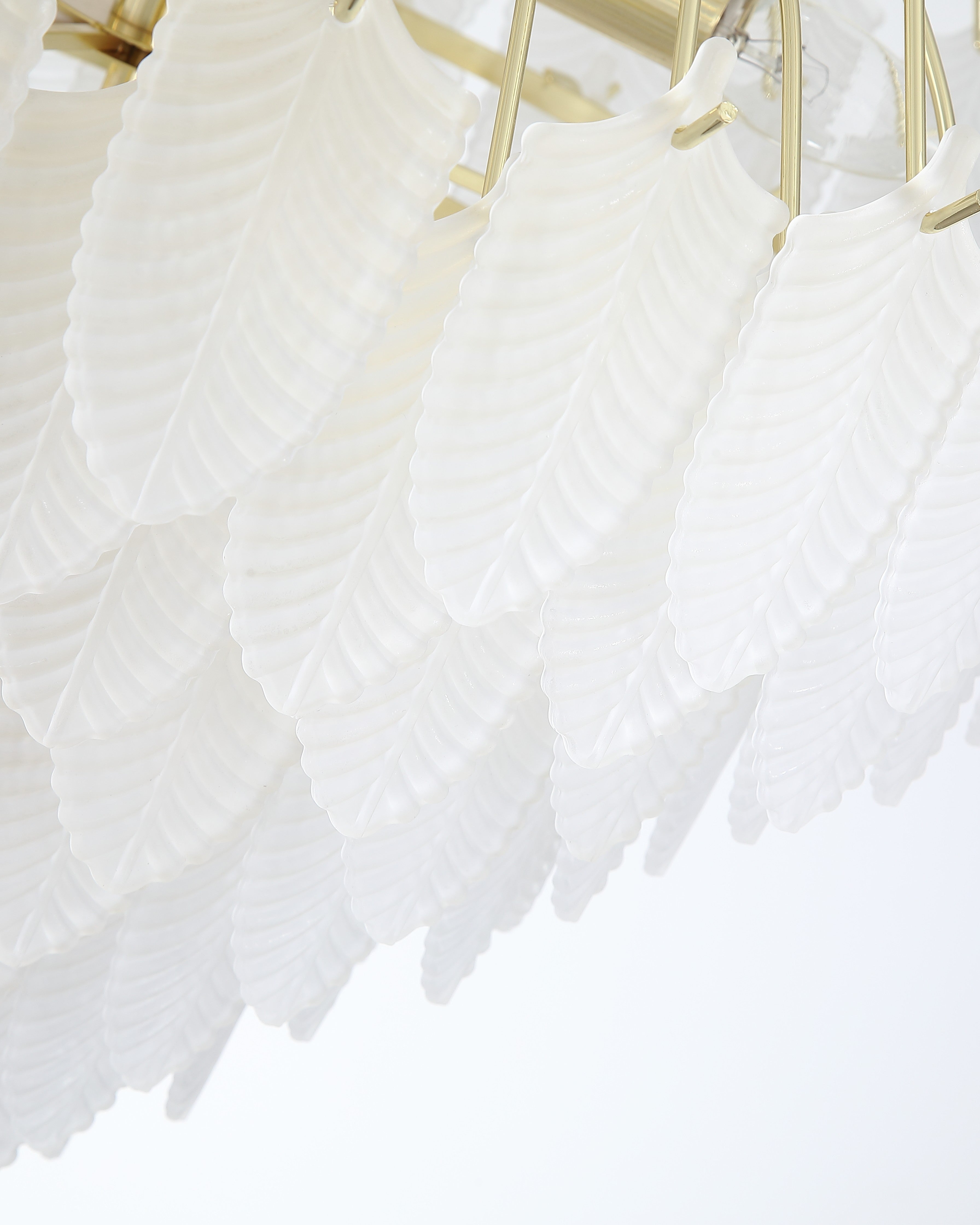 Feather 10Lt Pendant
