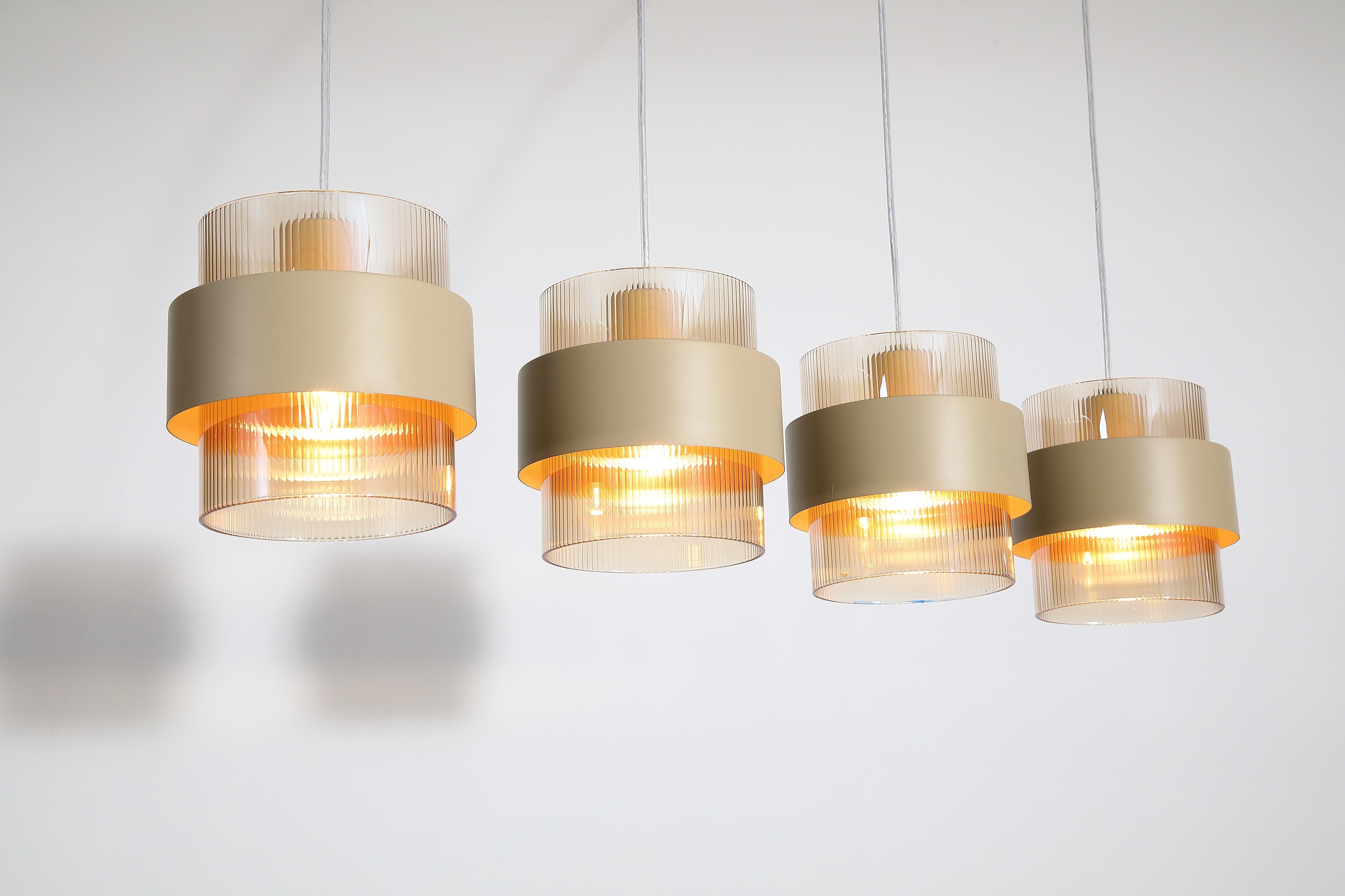 Royal 4Lt Bar Pendant