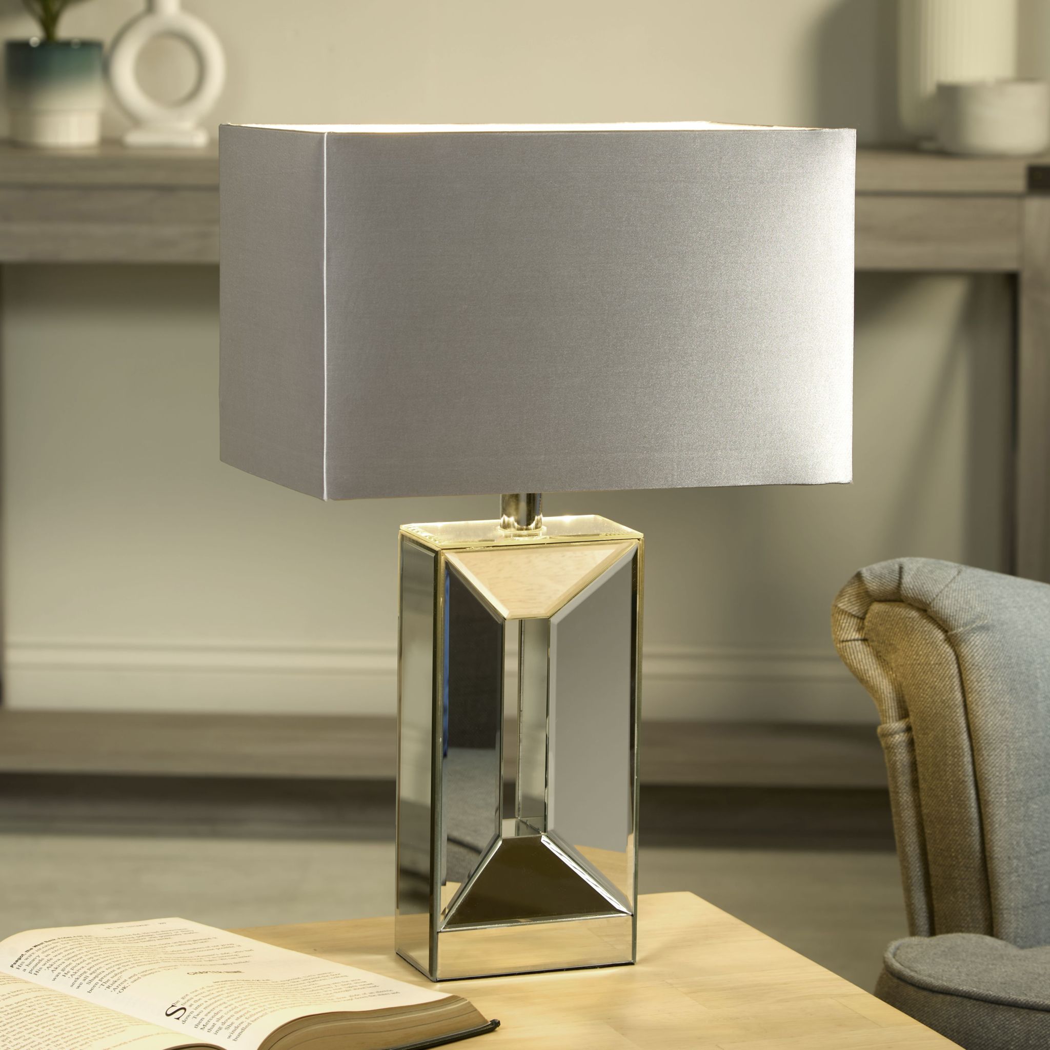 Megan 1Lt Table Lamp