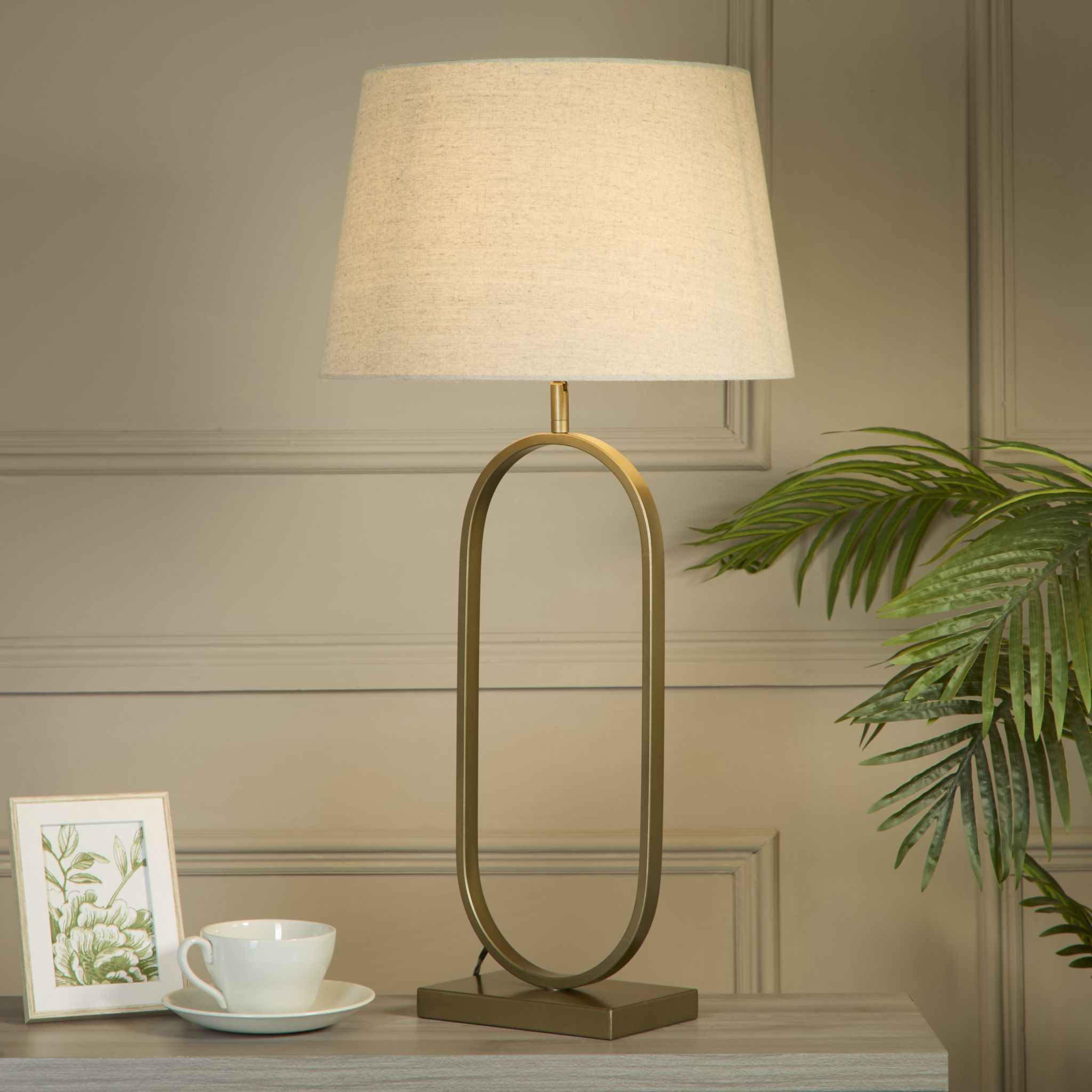 Modish Table Lamp - Bronze