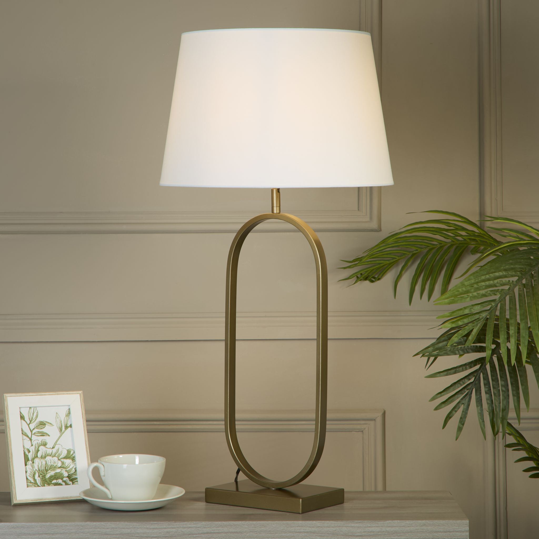 Modish Table Lamp - Bronze