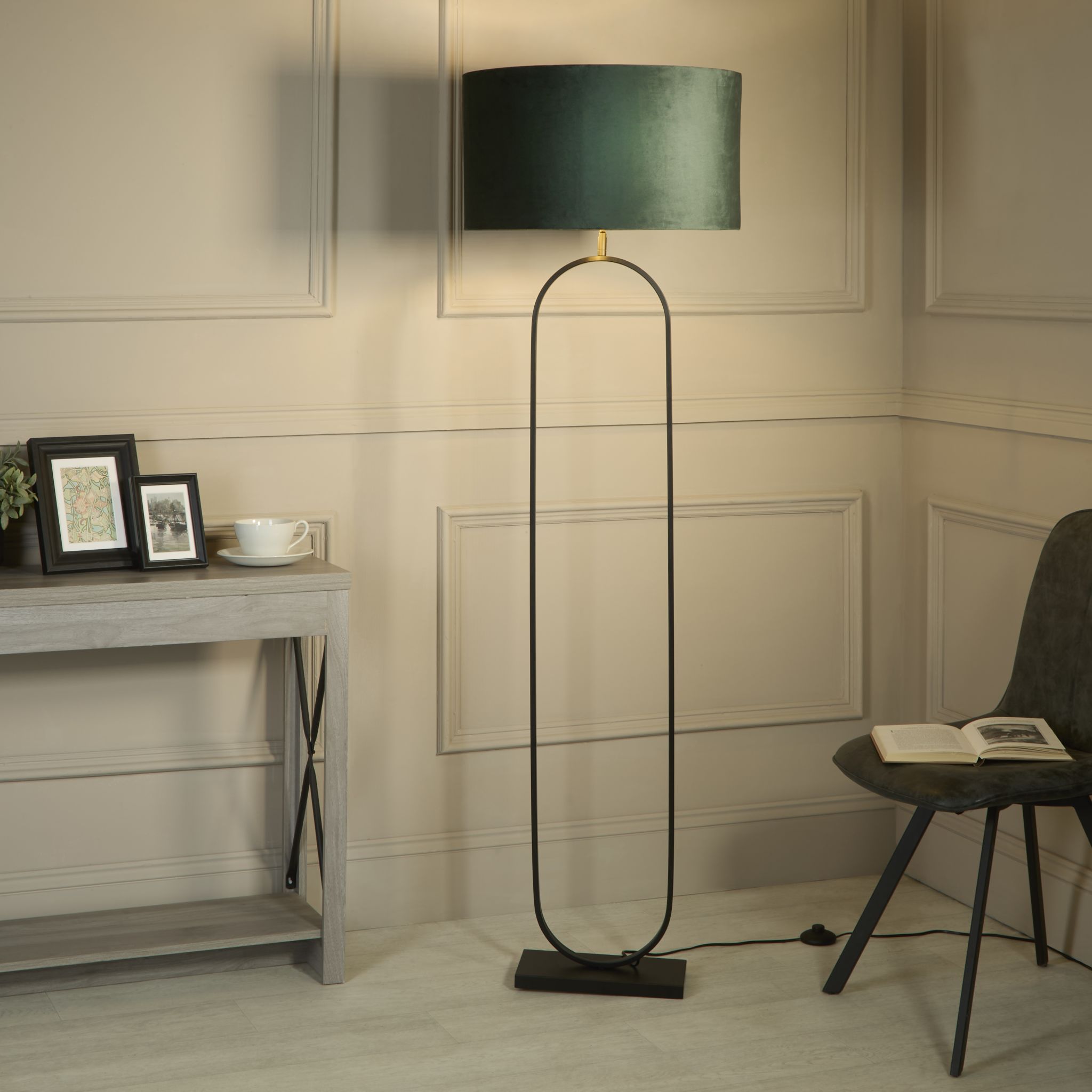 Modish Floor Lamp Black