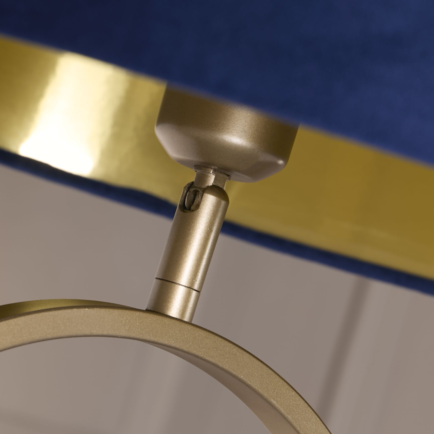 Modish Floor Lamp Bronze