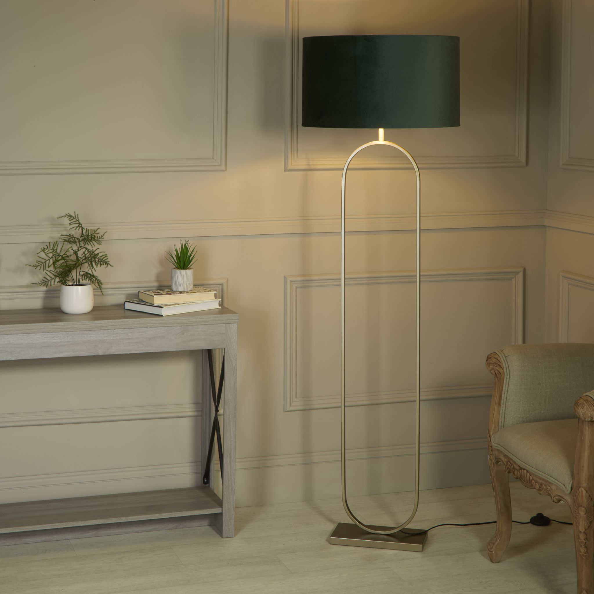Modish Floor Lamp Bronze