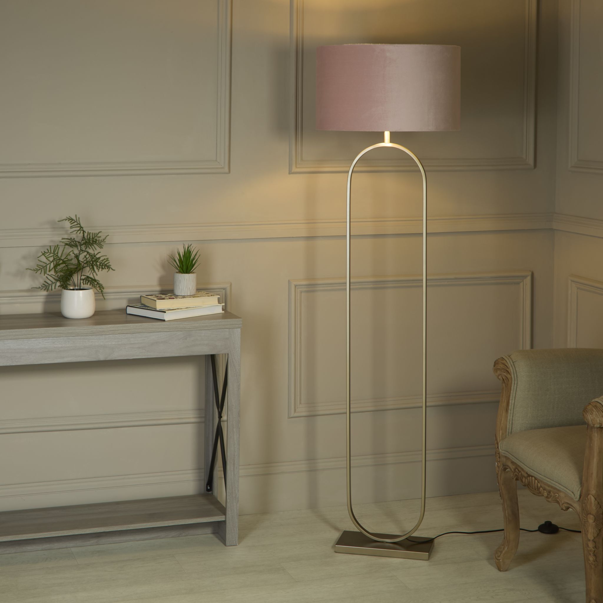 Modish Floor Lamp Bronze