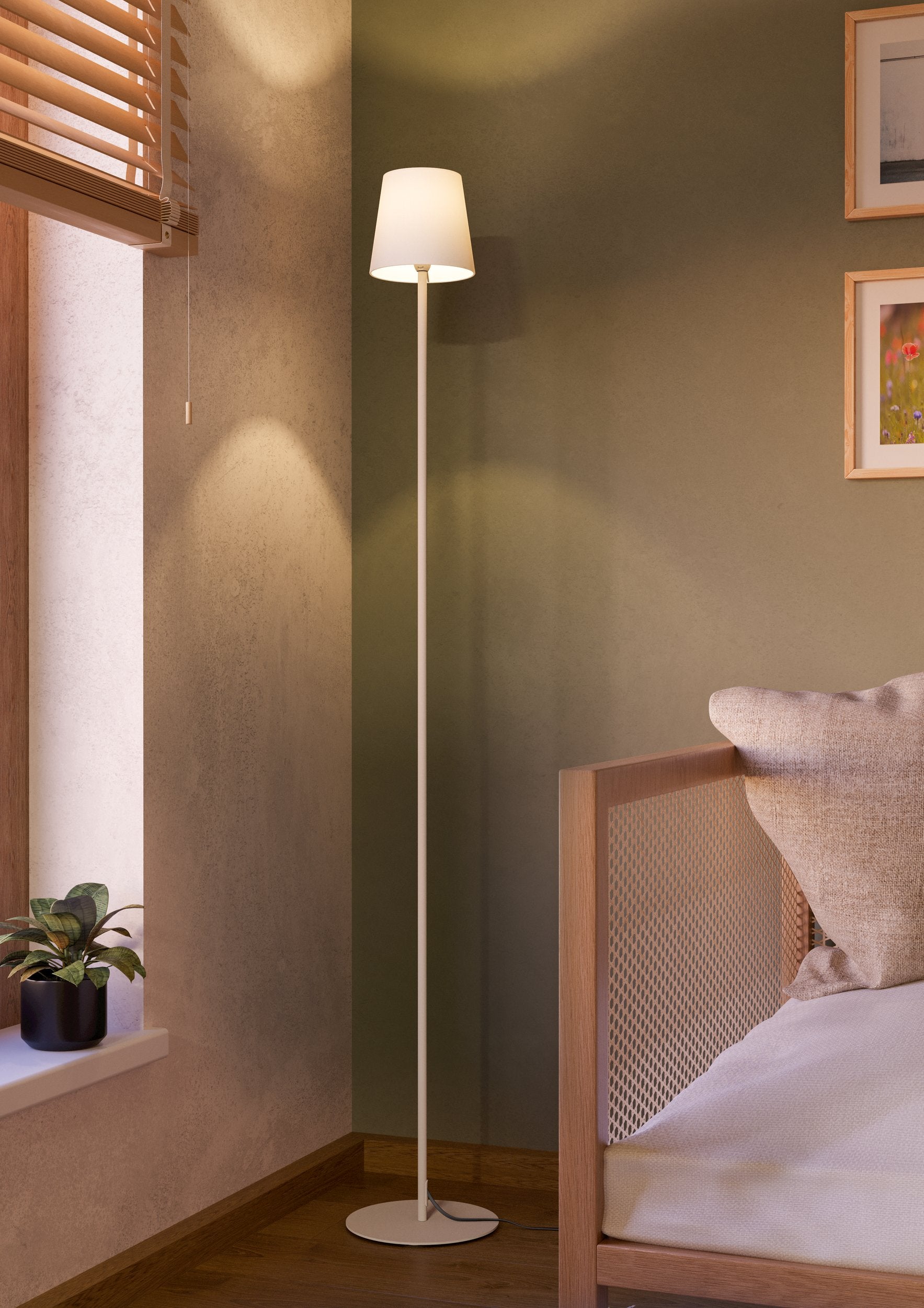 FIORANA Floor Lamp