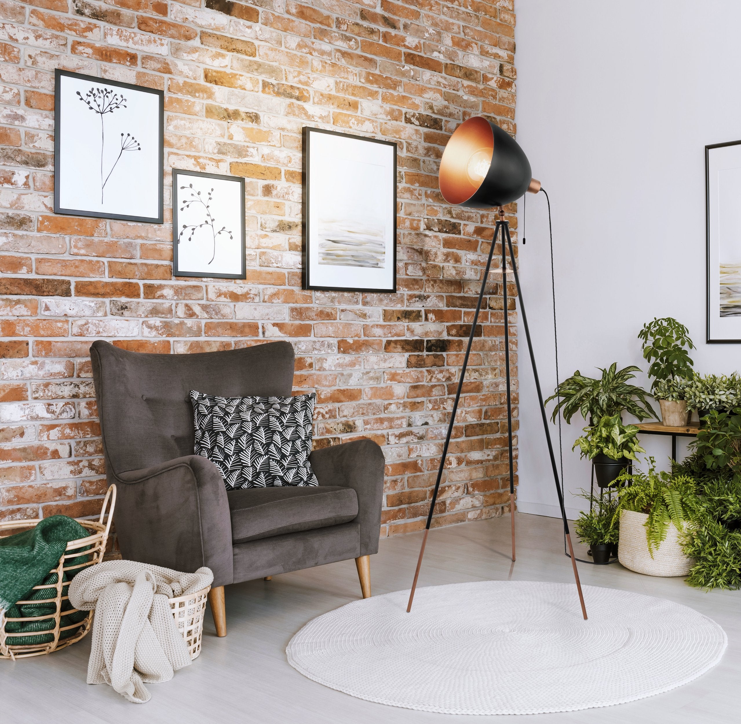 CHESTER Floor Lamp