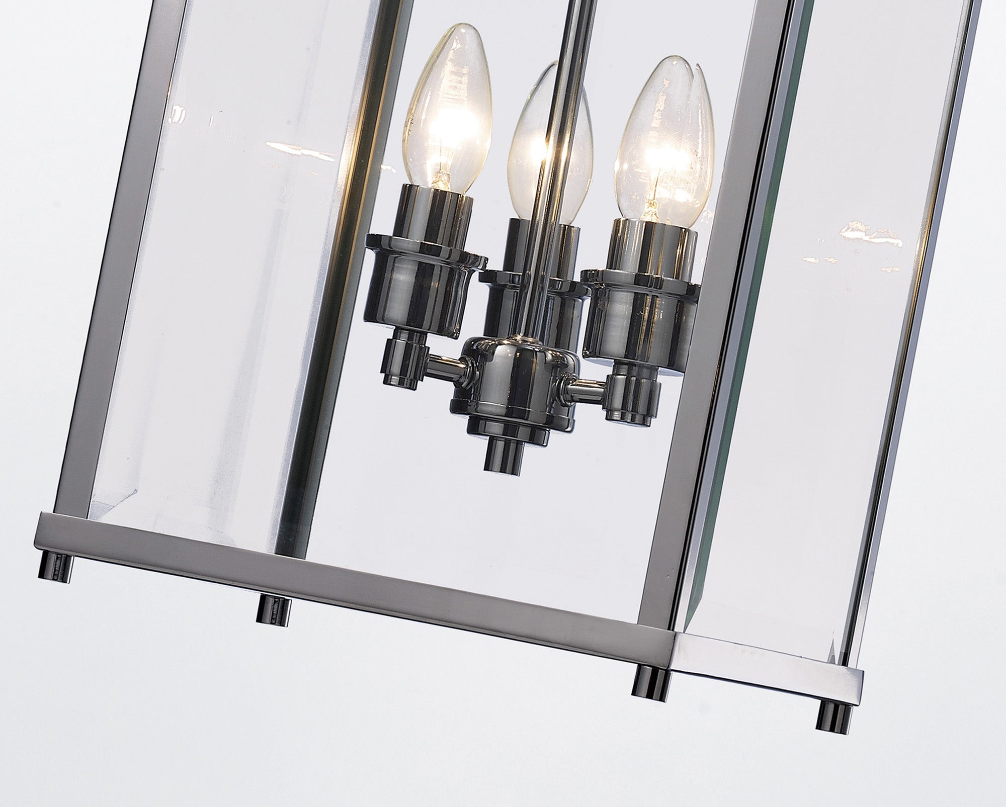aston_IL31102